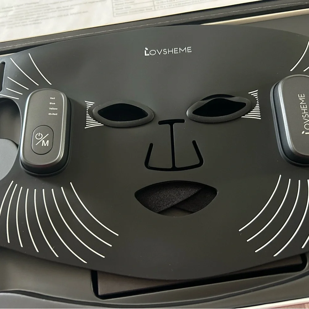 Black Eye & Face Relaxation Mask - Portable Massage & Heat Therapy